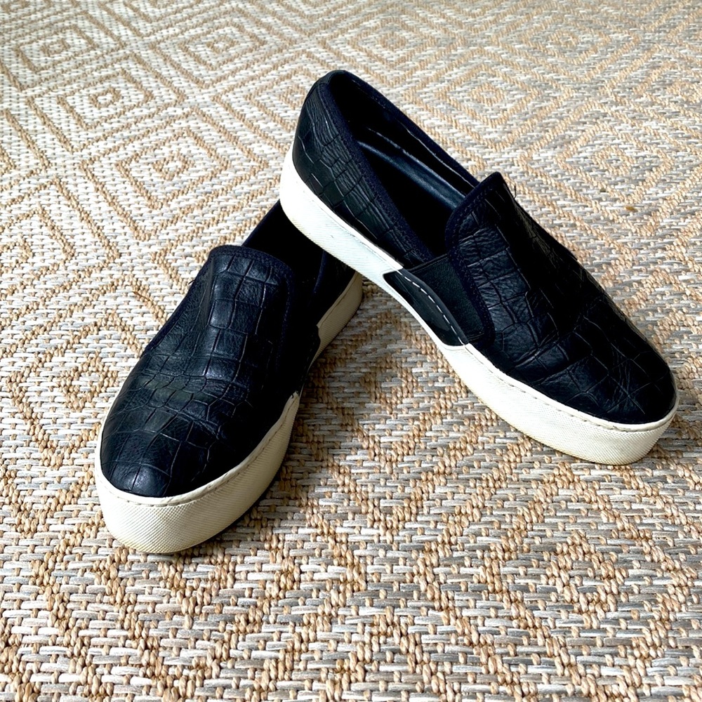 1.STATE slip on sneakers